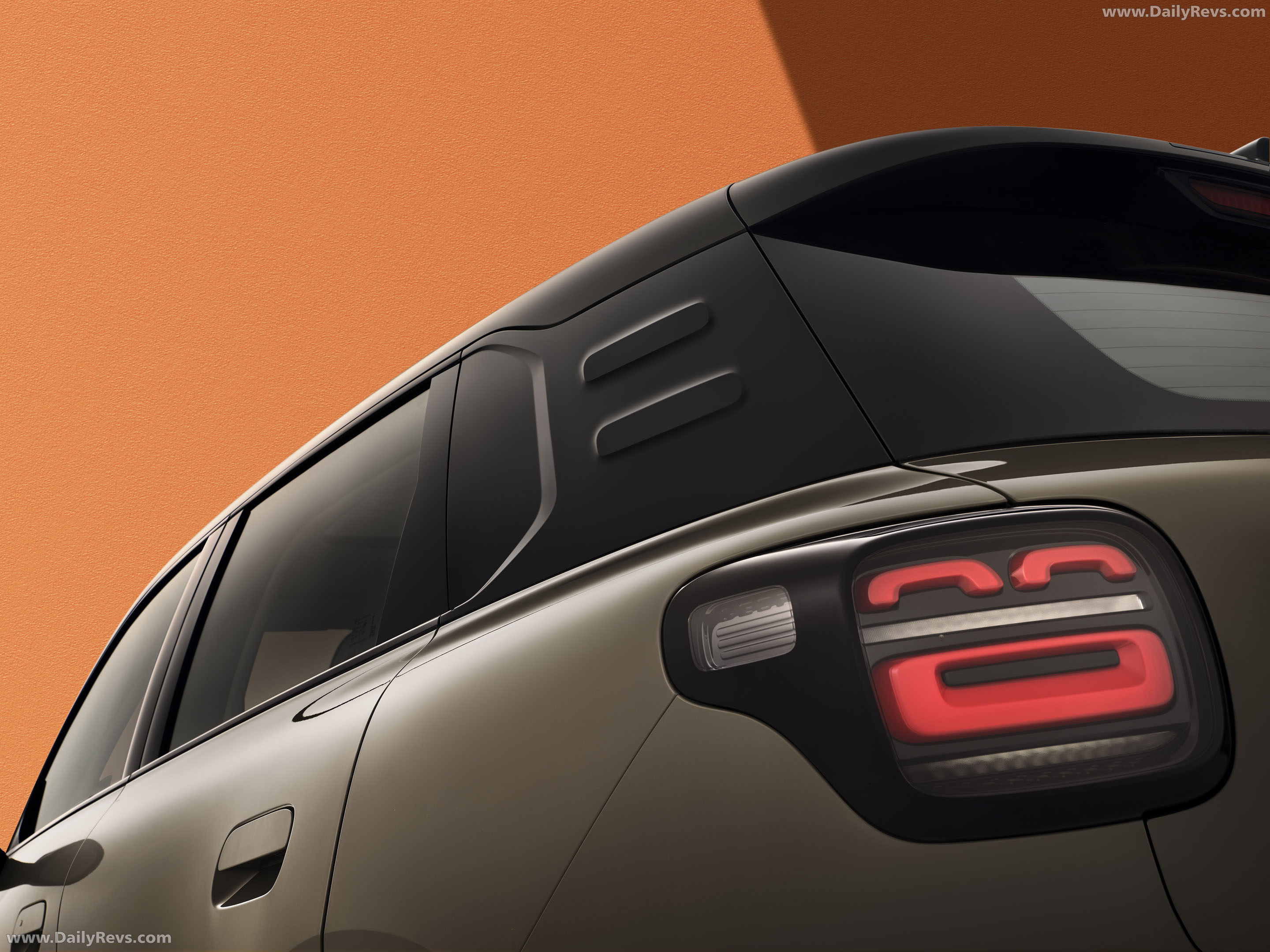 2026 Leap Motor B03X Exterior